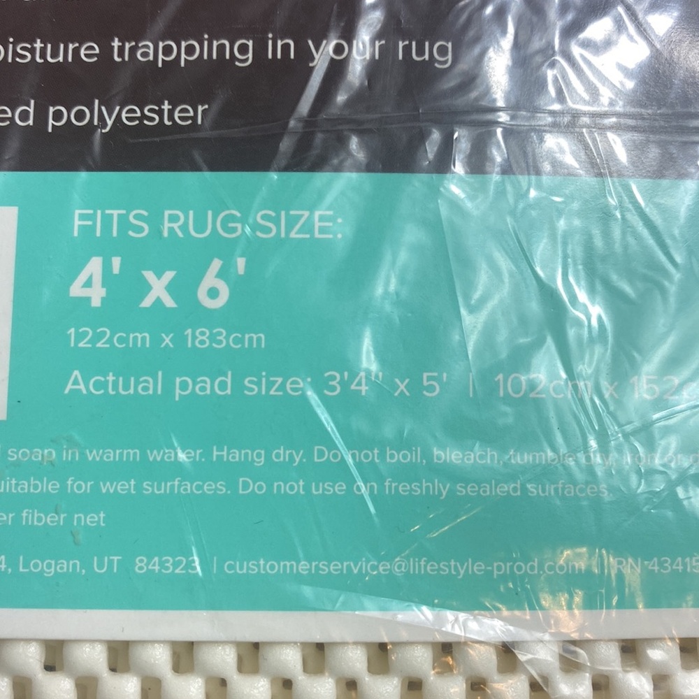 NEW Home Essential All Surface NonSlip Rug Pad 4’X 6’ - Picture 4 of 4